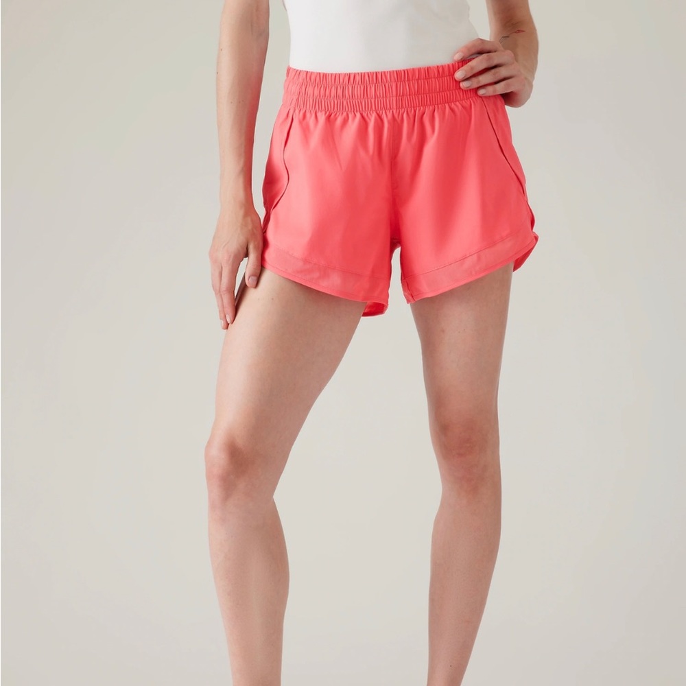 Athleta Mesh Racer Run Shorts 4” in Coral Petal 1X